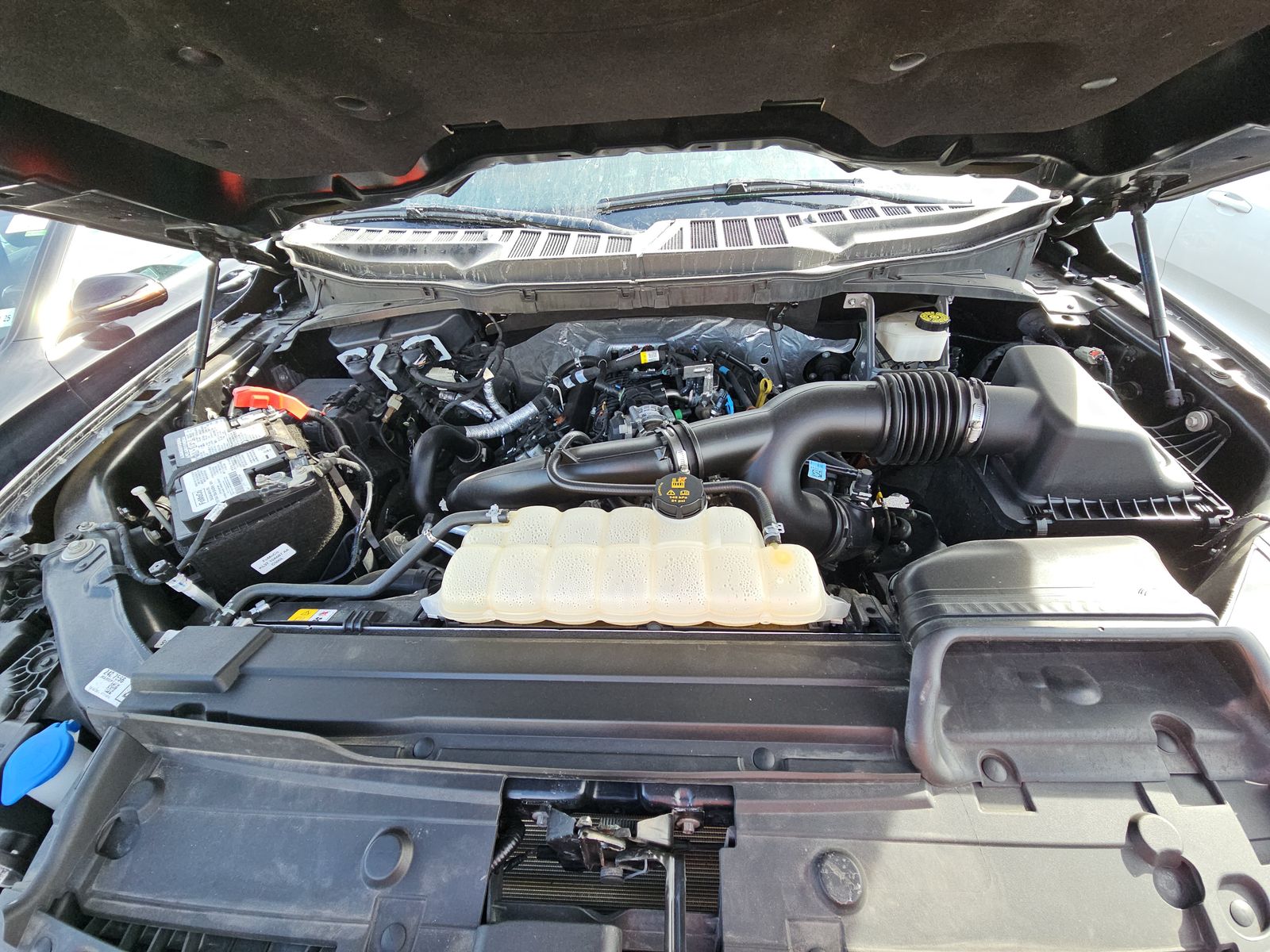 2023 Ford F-150 Lariat AWD