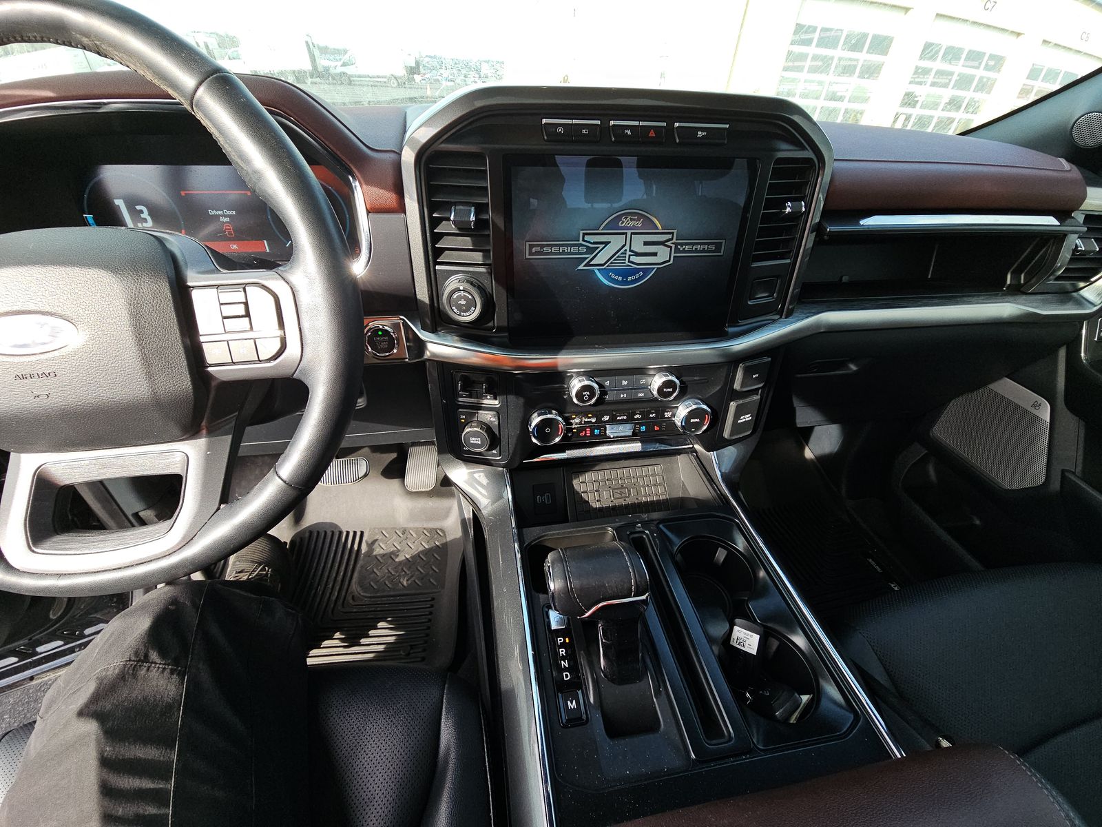 2023 Ford F-150 Lariat AWD