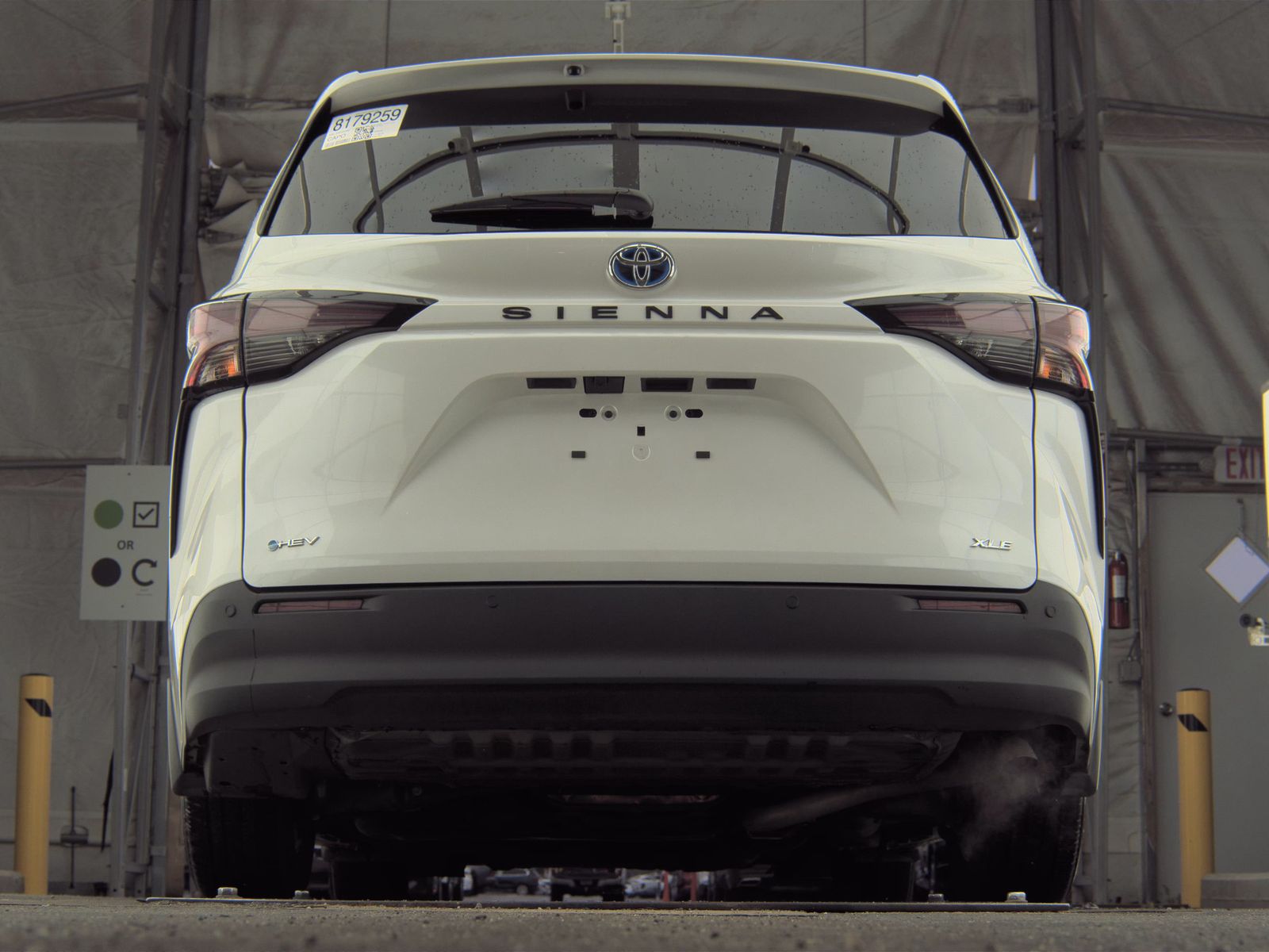 2025 Toyota Sienna XLE FWD