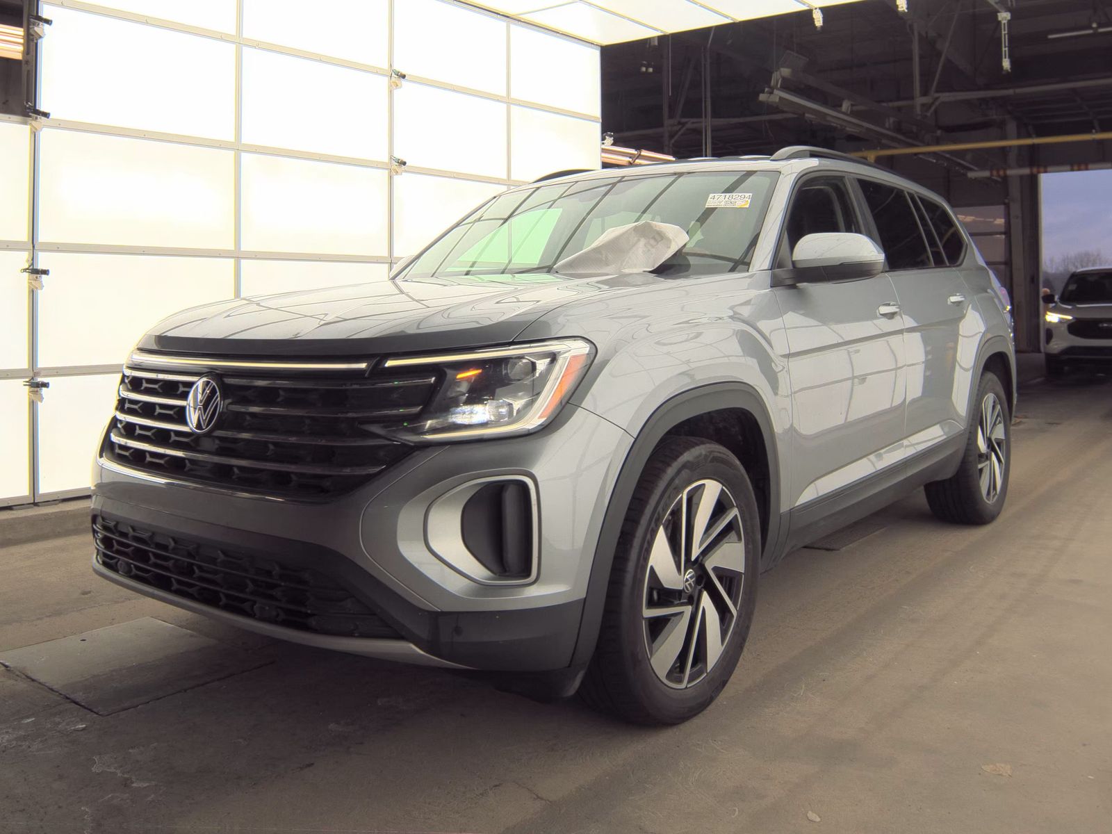 2024 Volkswagen Atlas 2.0T SE FWD