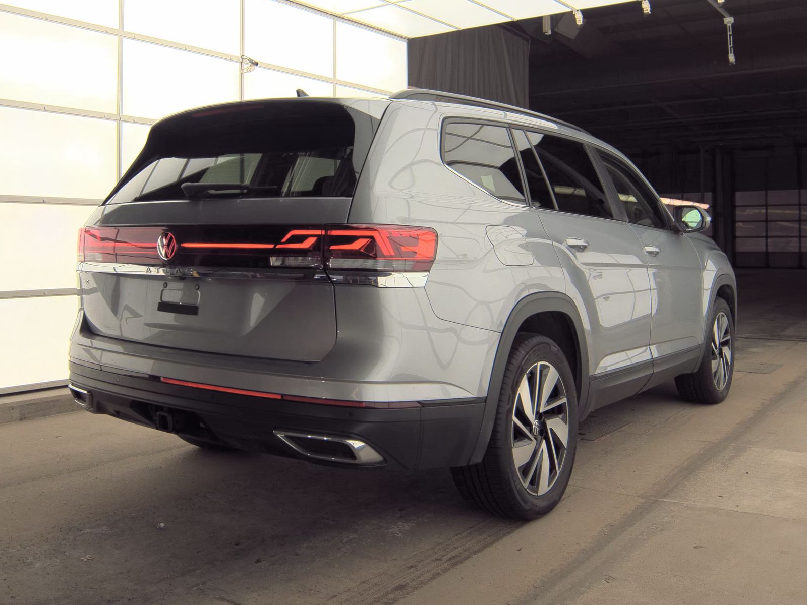 2024 Volkswagen Atlas 2.0T SE FWD