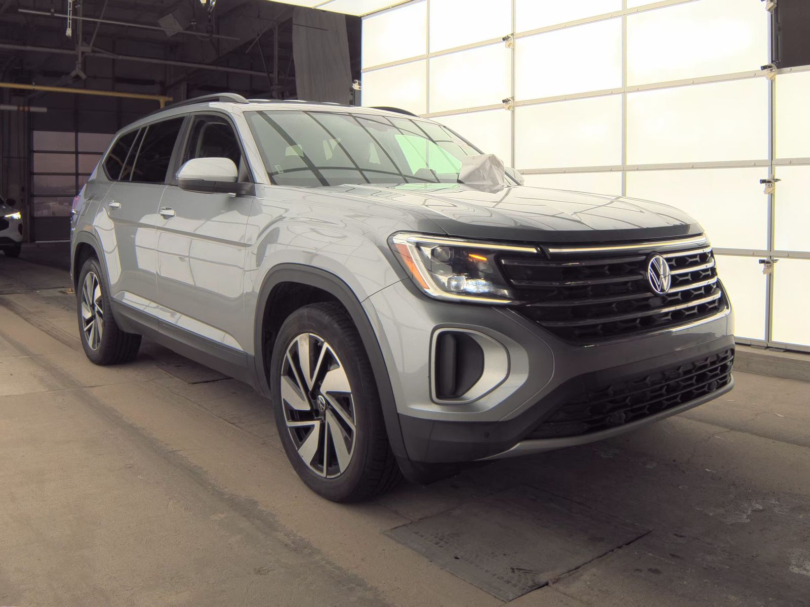 2024 Volkswagen Atlas 2.0T SE FWD