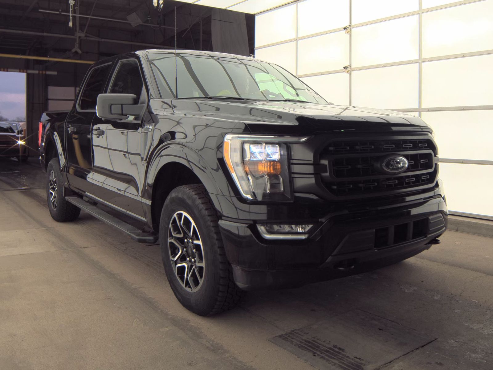 2022 Ford F-150 XLT AWD