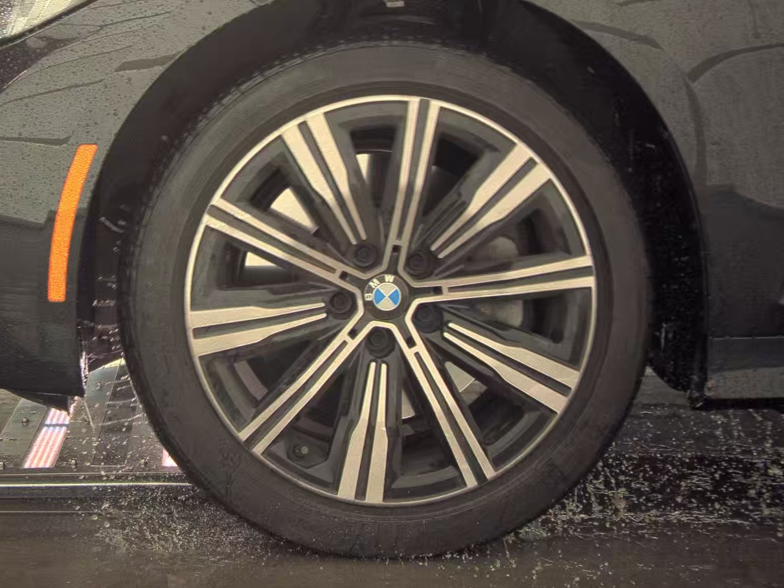 2025 BMW 3 Series 330i xDrive AWD