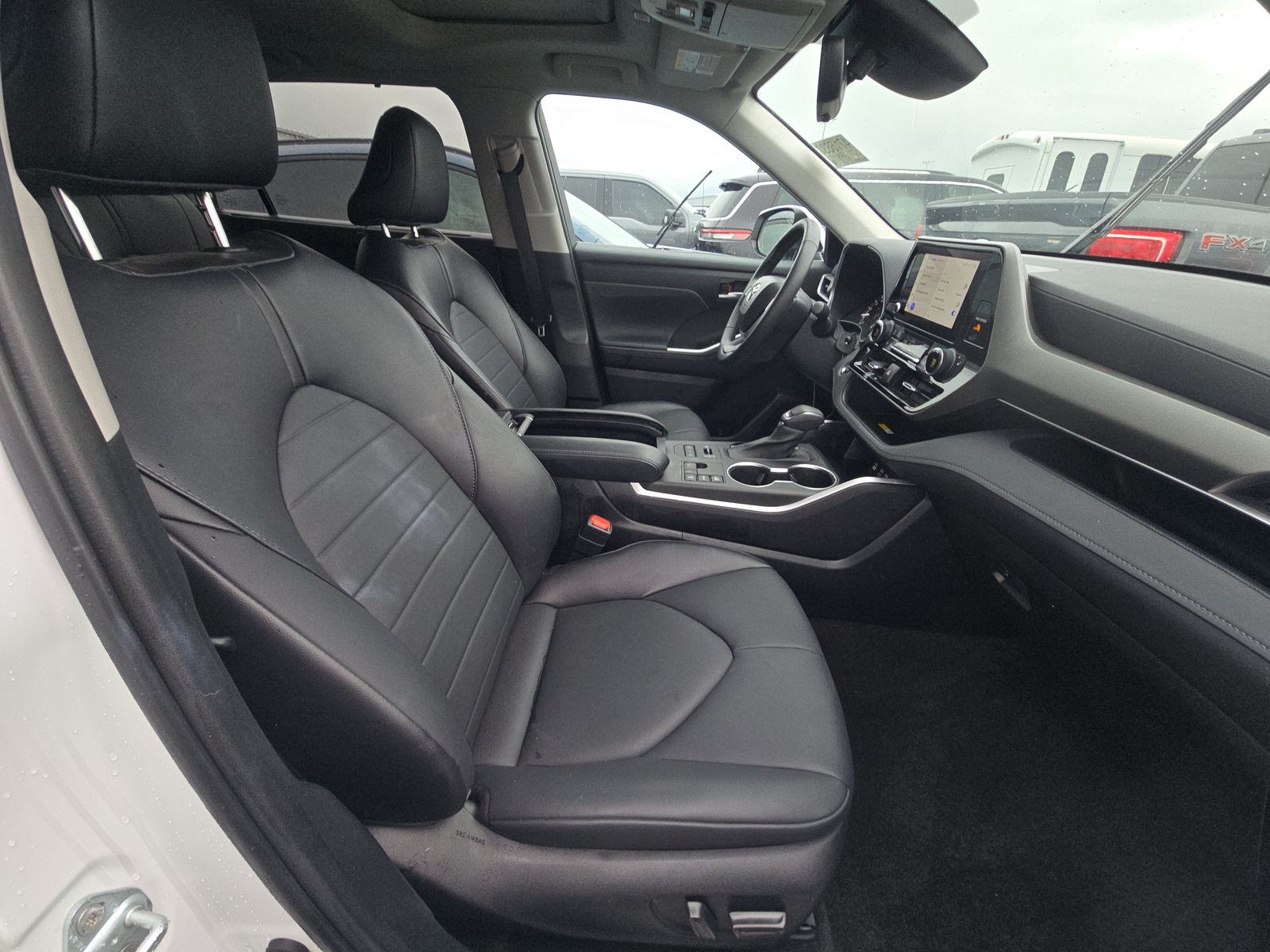 2023 Toyota Highlander XLE AWD