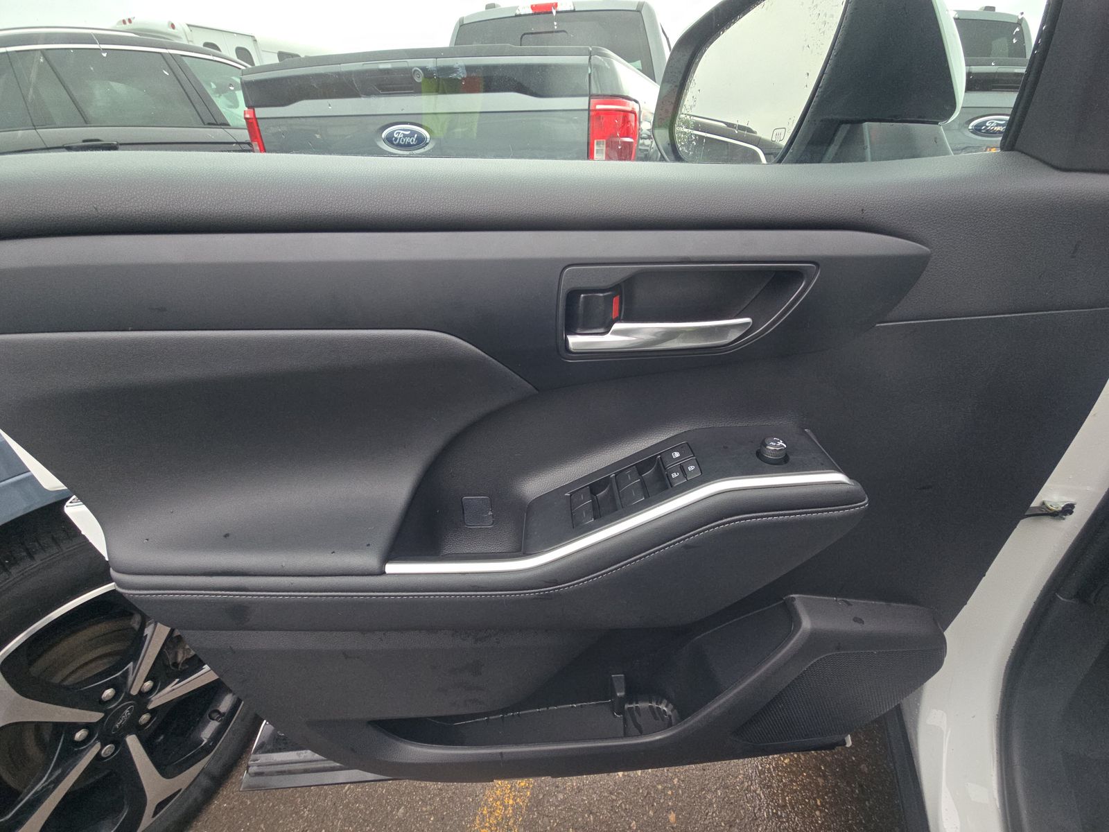 2023 Toyota Highlander XLE AWD