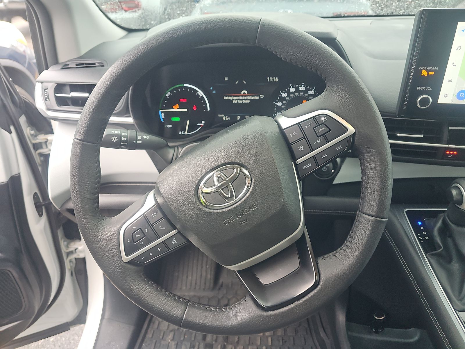 2025 Toyota Sienna XLE FWD