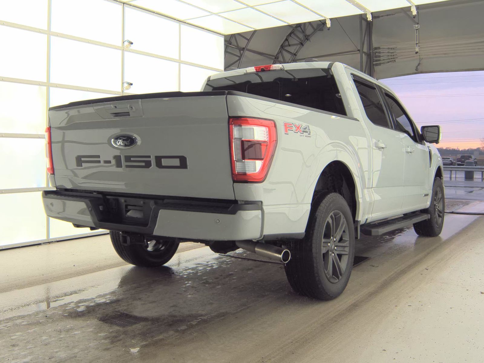 2023 Ford F-150 Hybrid Lariat AWD