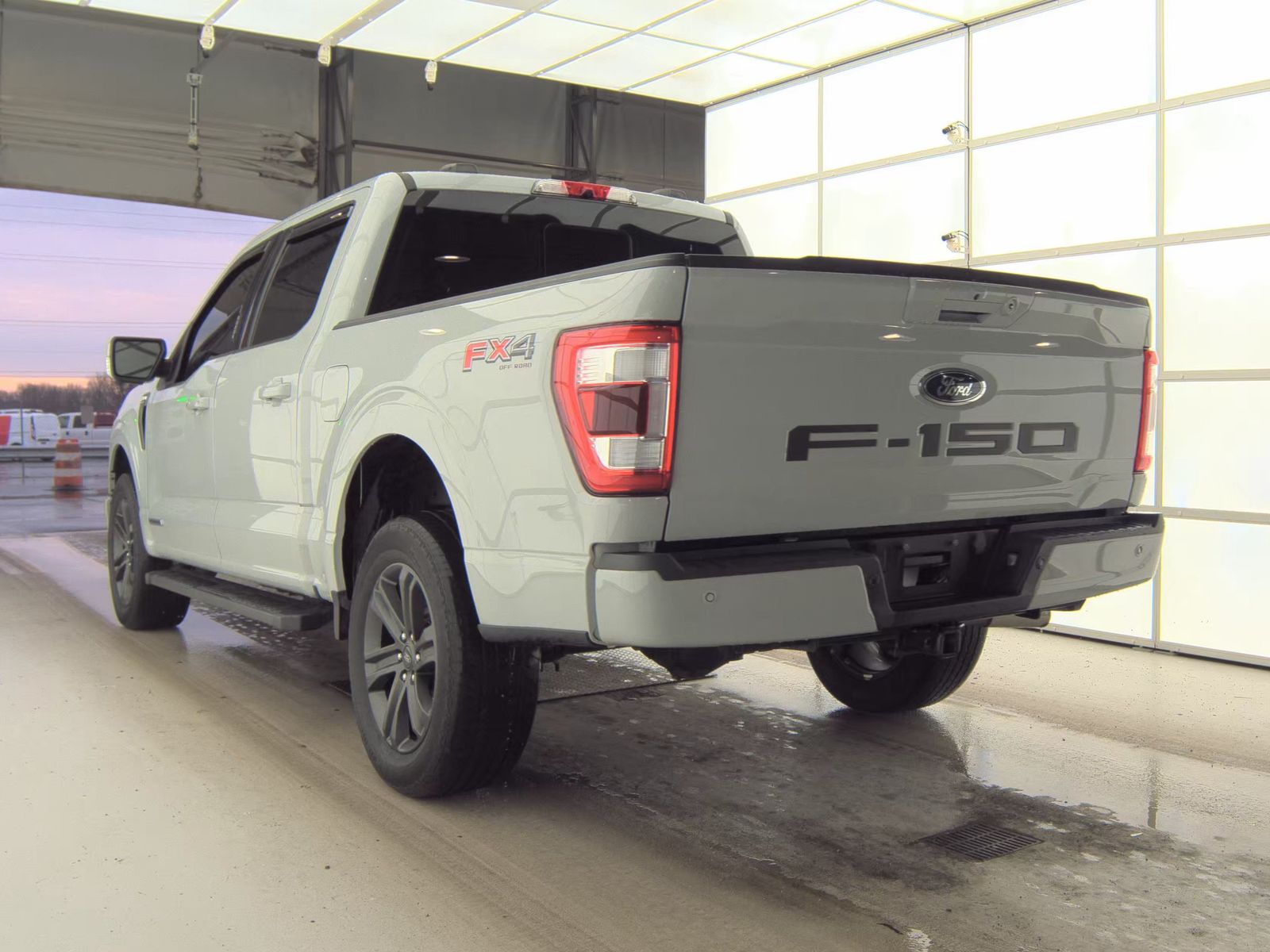 2023 Ford F-150 Hybrid Lariat AWD