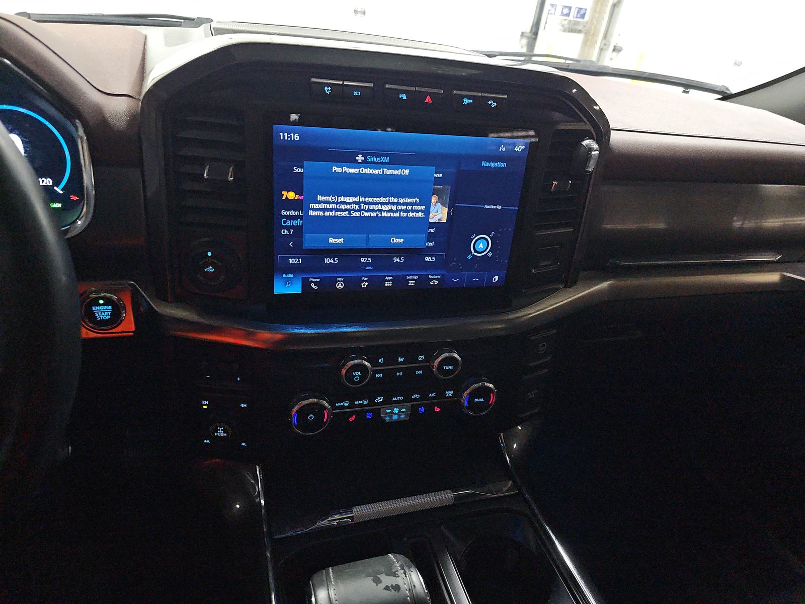 2023 Ford F-150 Hybrid Lariat AWD