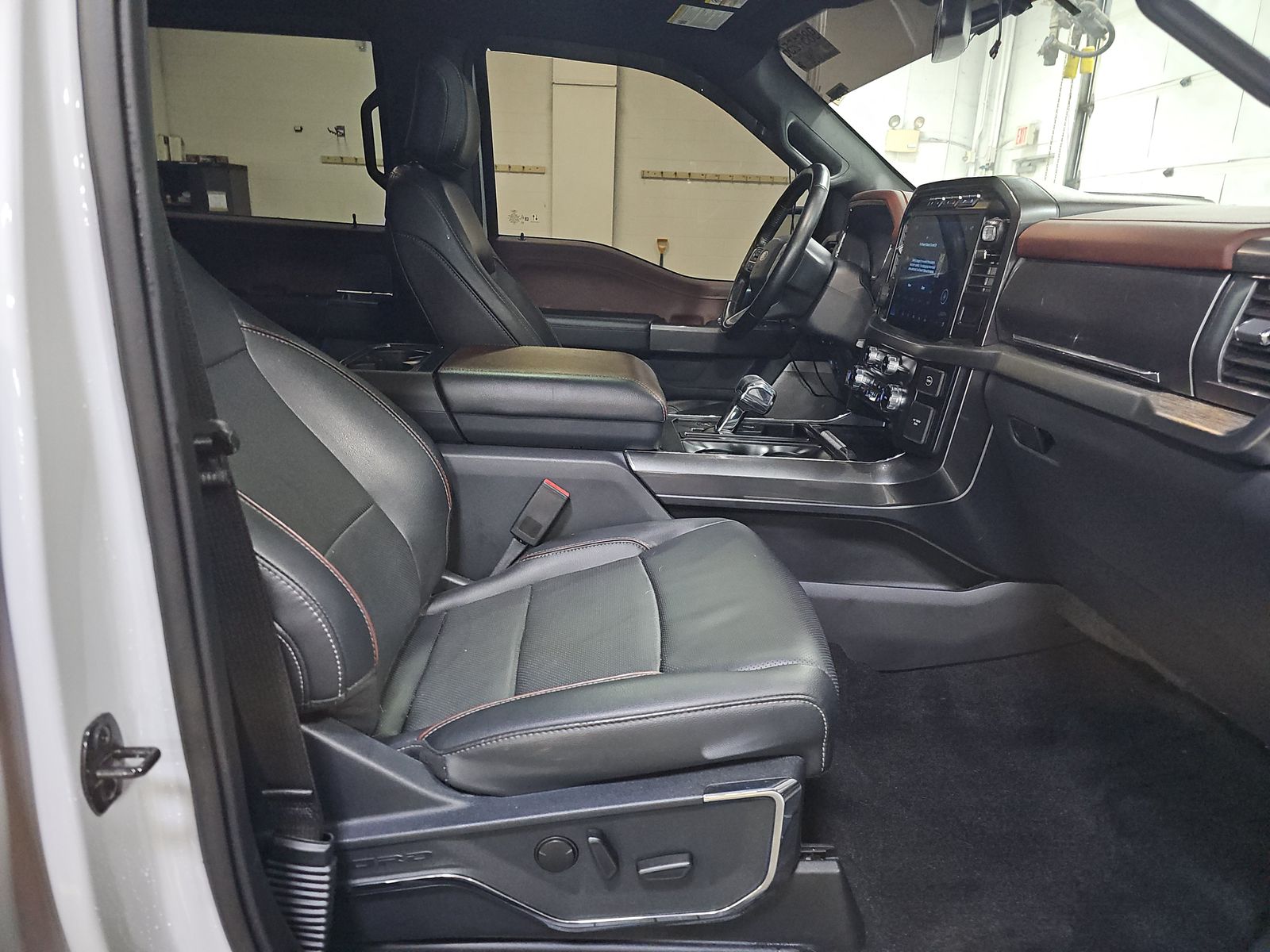 2023 Ford F-150 Hybrid Lariat AWD