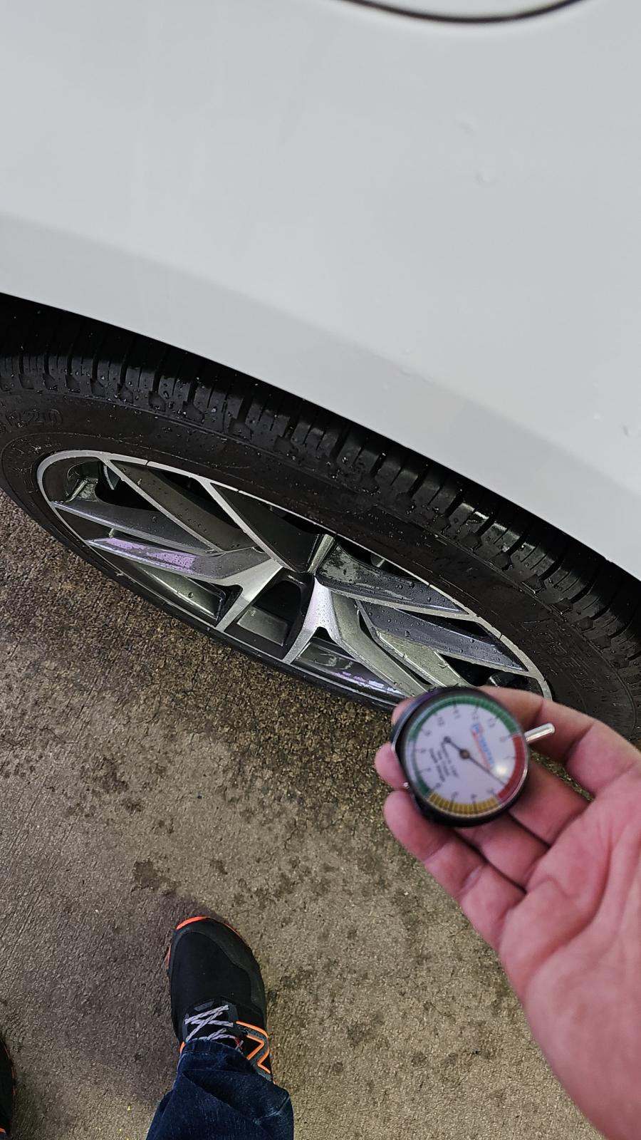 2022 Porsche Macan Base AWD