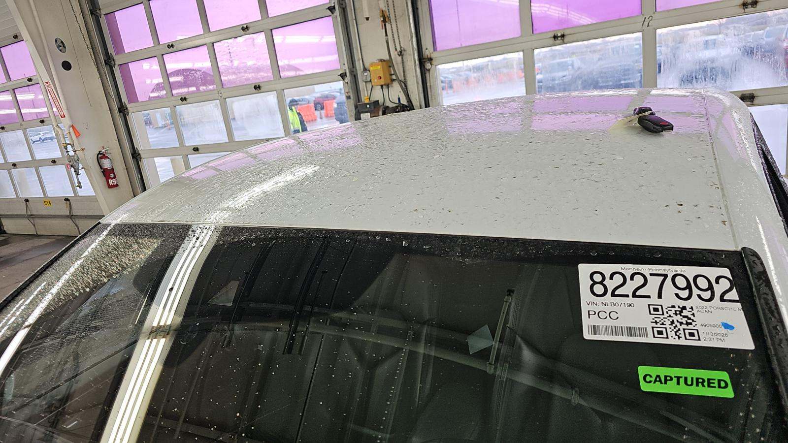 2022 Porsche Macan Base AWD