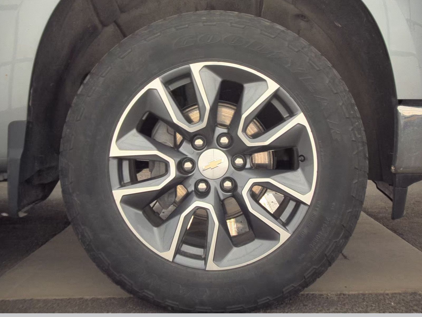 2023 Chevrolet Silverado 1500 LT AWD