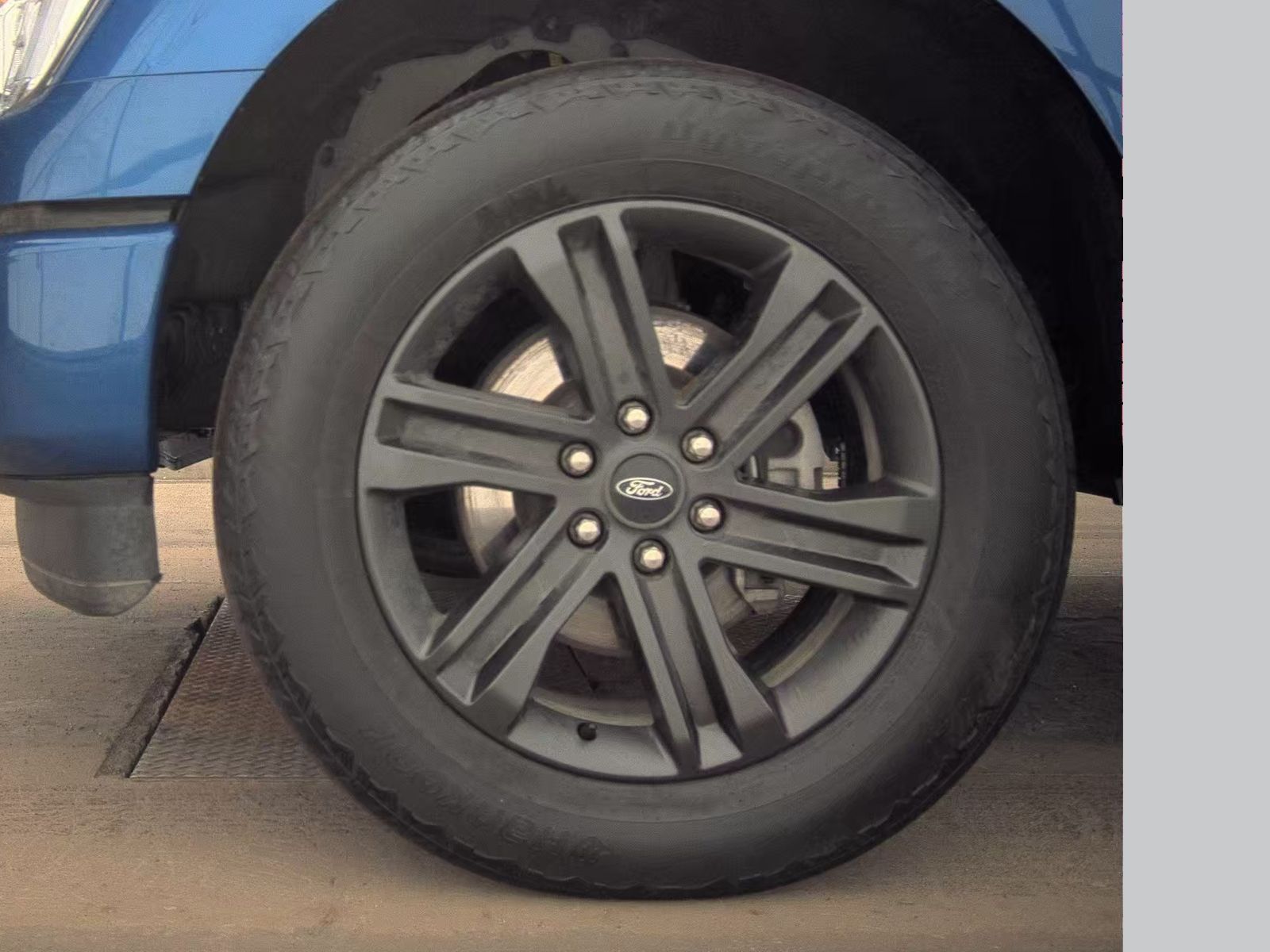 2023 Ford F-150 XLT AWD