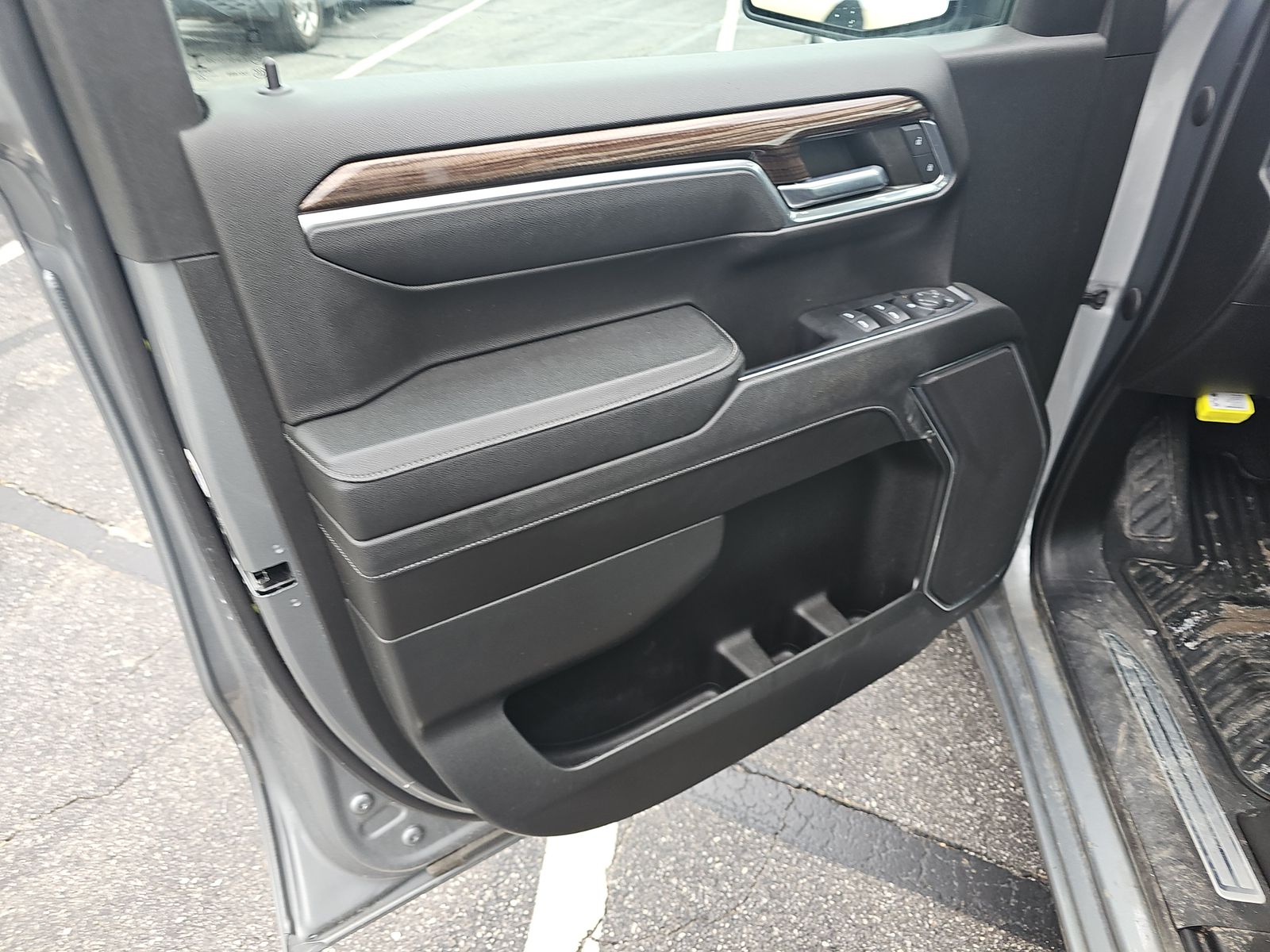 2023 Chevrolet Silverado 1500 LT AWD