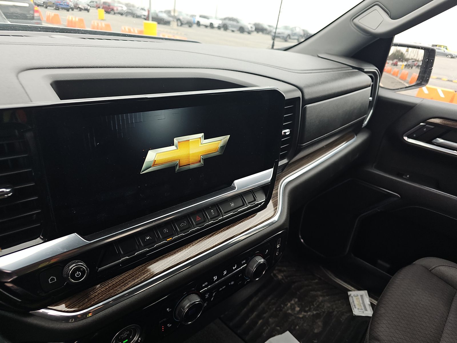 2023 Chevrolet Silverado 1500 LT AWD