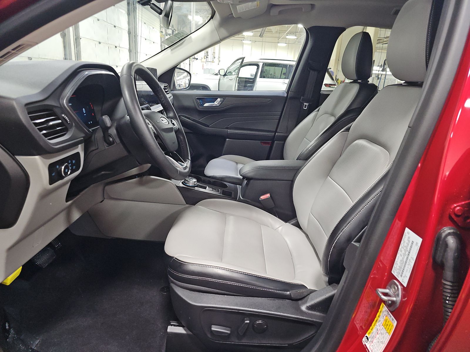 2023 Ford Escape Platinum AWD