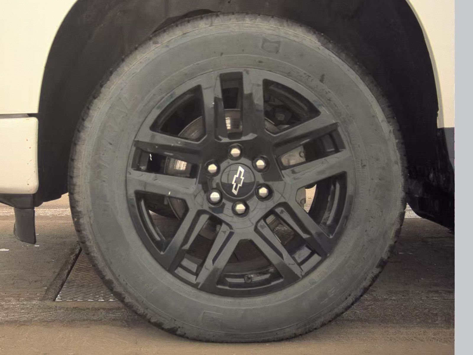 2023 Chevrolet Silverado 1500 Custom AWD