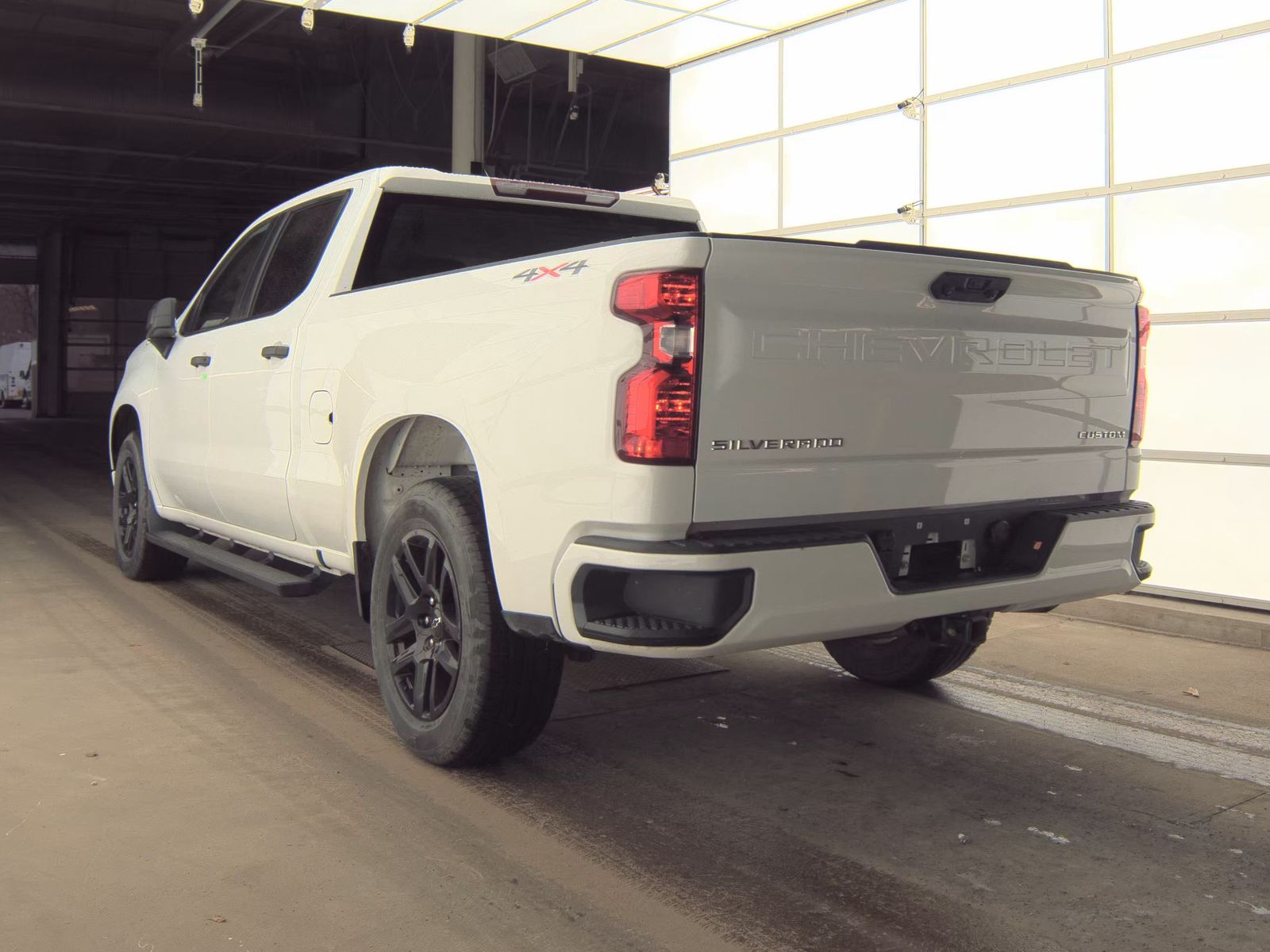 2023 Chevrolet Silverado 1500 Custom AWD