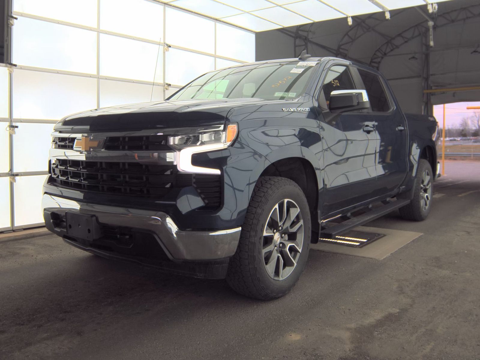 2023 Chevrolet Silverado 1500 LT AWD