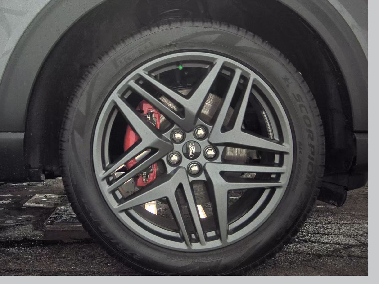 2025 Ford Explorer ST-Line AWD