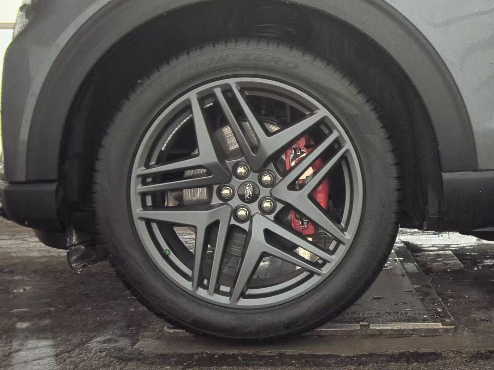 2025 Ford Explorer ST-Line AWD