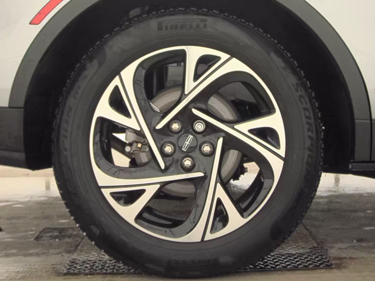 2024 Lincoln Nautilus Premiere AWD