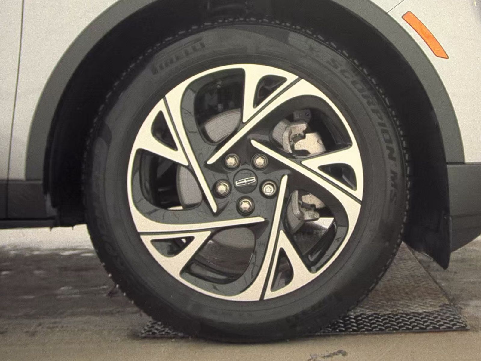 2024 Lincoln Nautilus Premiere AWD