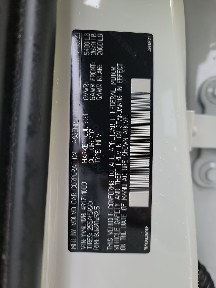 2024 Volvo XC60 B5 Plus AWD