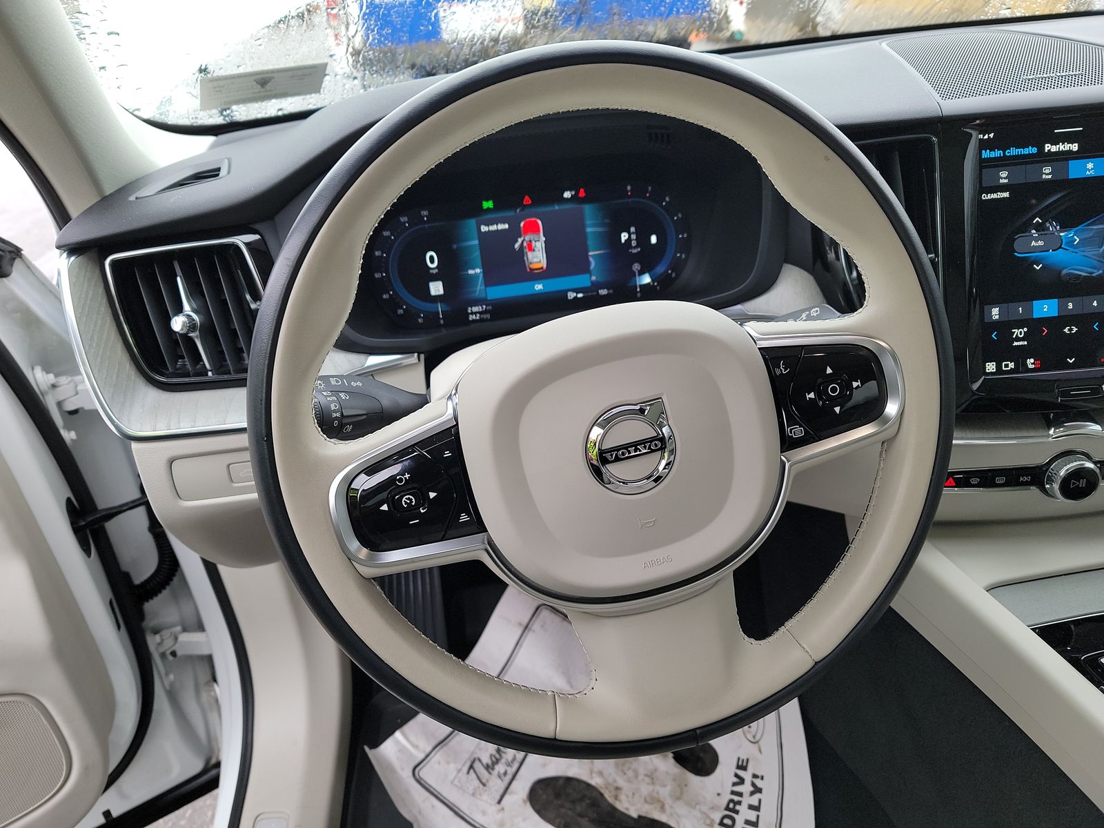 2024 Volvo XC60 B5 Plus AWD