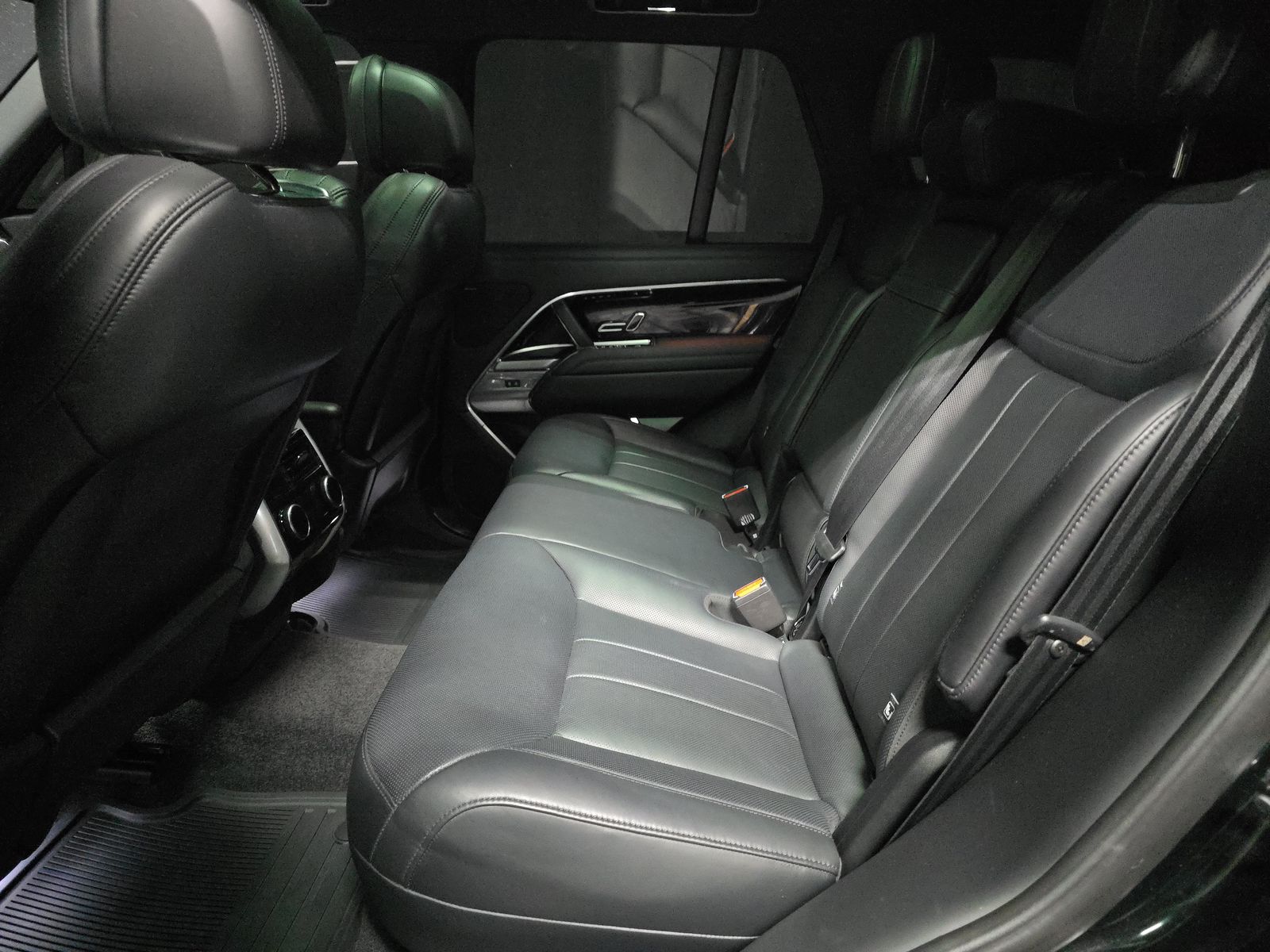 2023 Land Rover Range Rover SE AWD