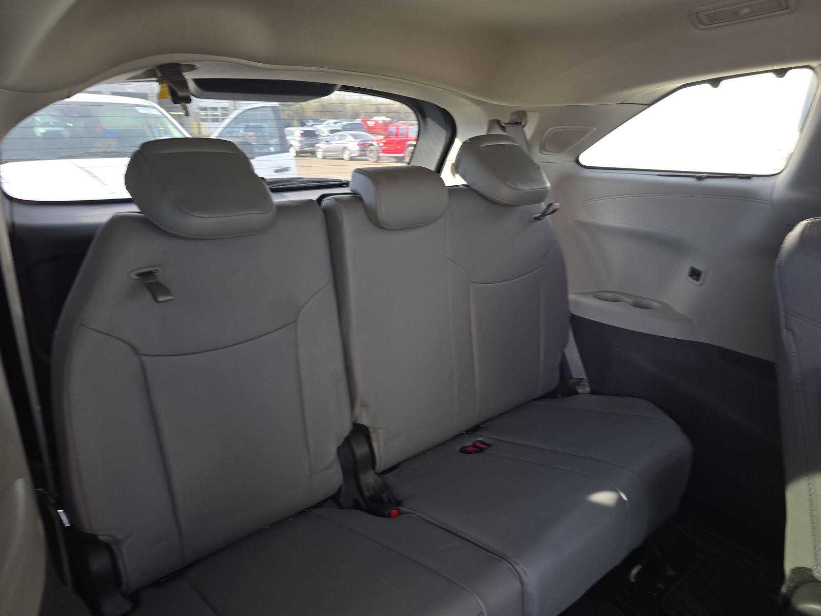 2024 Toyota Sienna Limited FWD