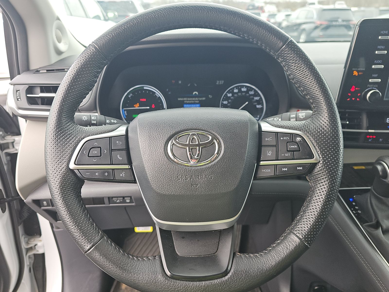 2024 Toyota Sienna Limited FWD
