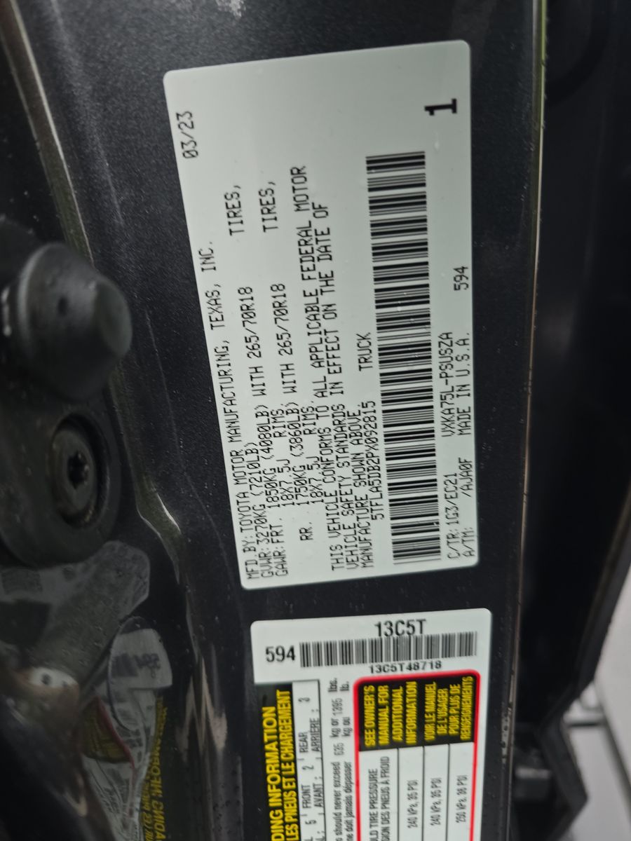 2023 Toyota Tundra SR5 AWD