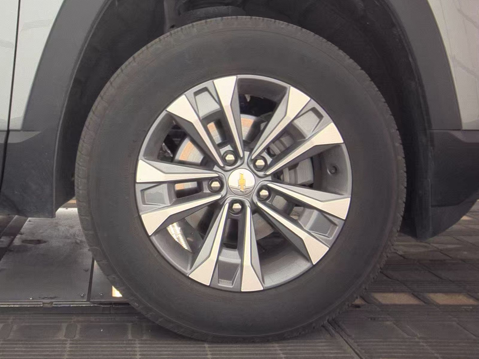 2025 Chevrolet Equinox LT FWD