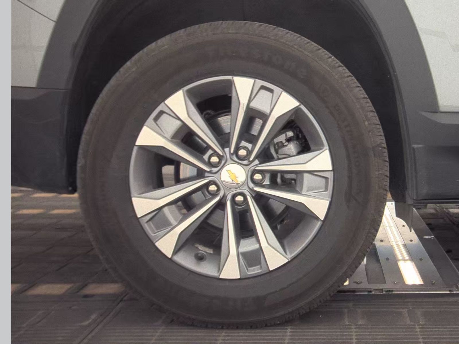 2025 Chevrolet Equinox LT FWD