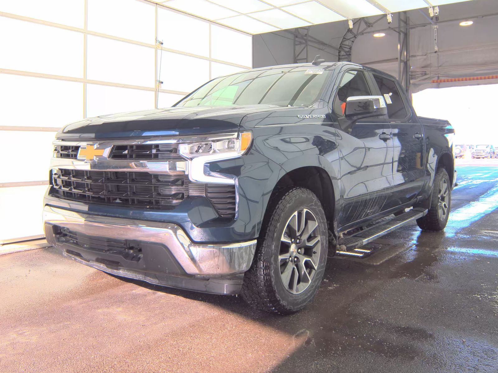 2023 Chevrolet Silverado 1500 LT AWD