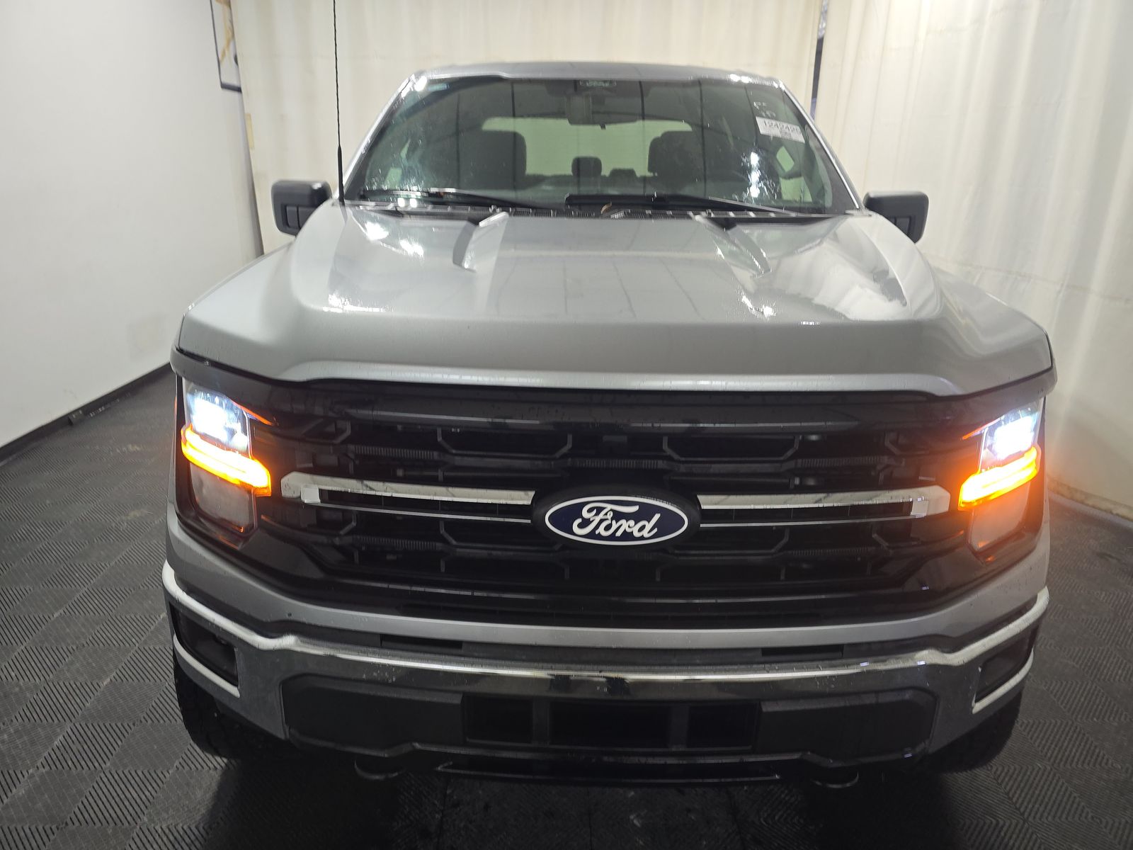 2025 Ford F-150 XLT AWD