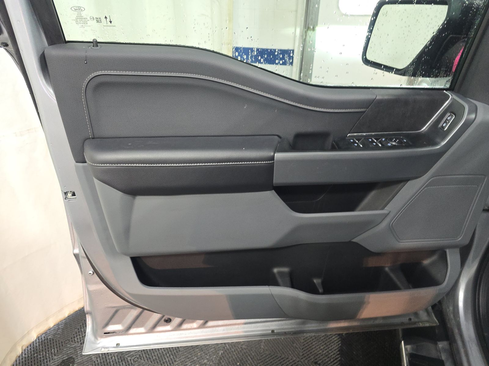 2025 Ford F-150 XLT AWD