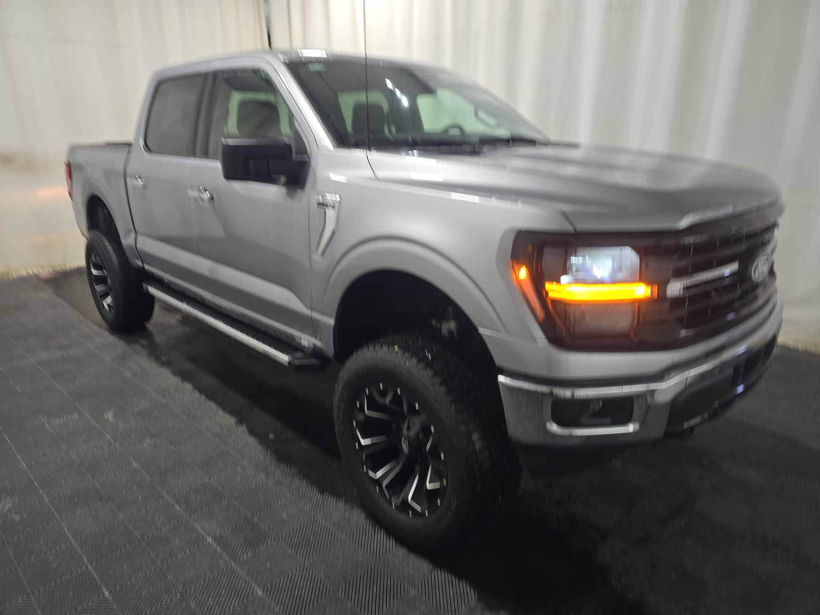 2025 Ford F-150 XLT AWD