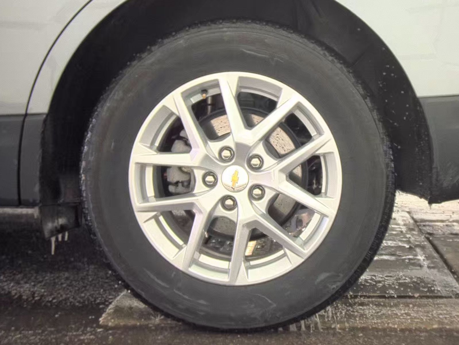 2024 Chevrolet Equinox LS AWD