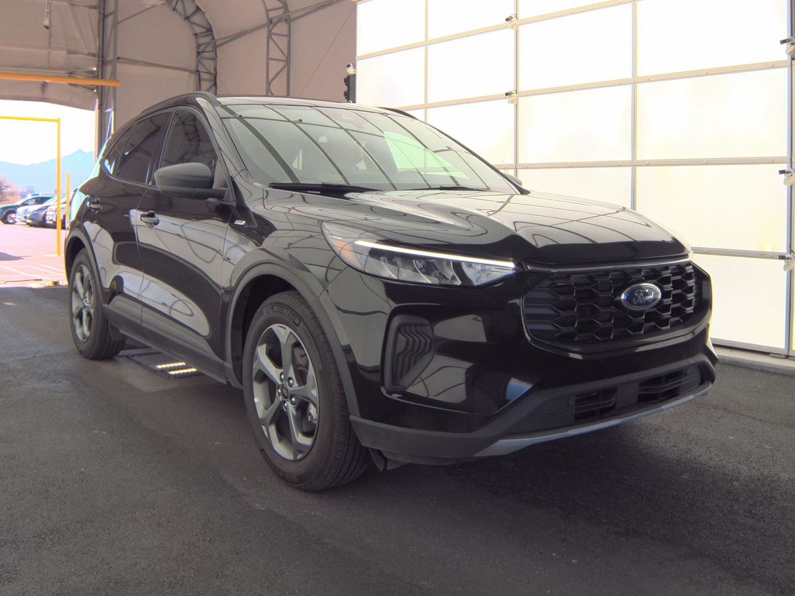 2025 Ford Escape ST-Line FWD