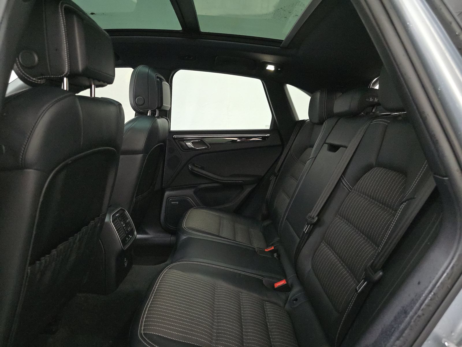 2023 Porsche Macan T AWD