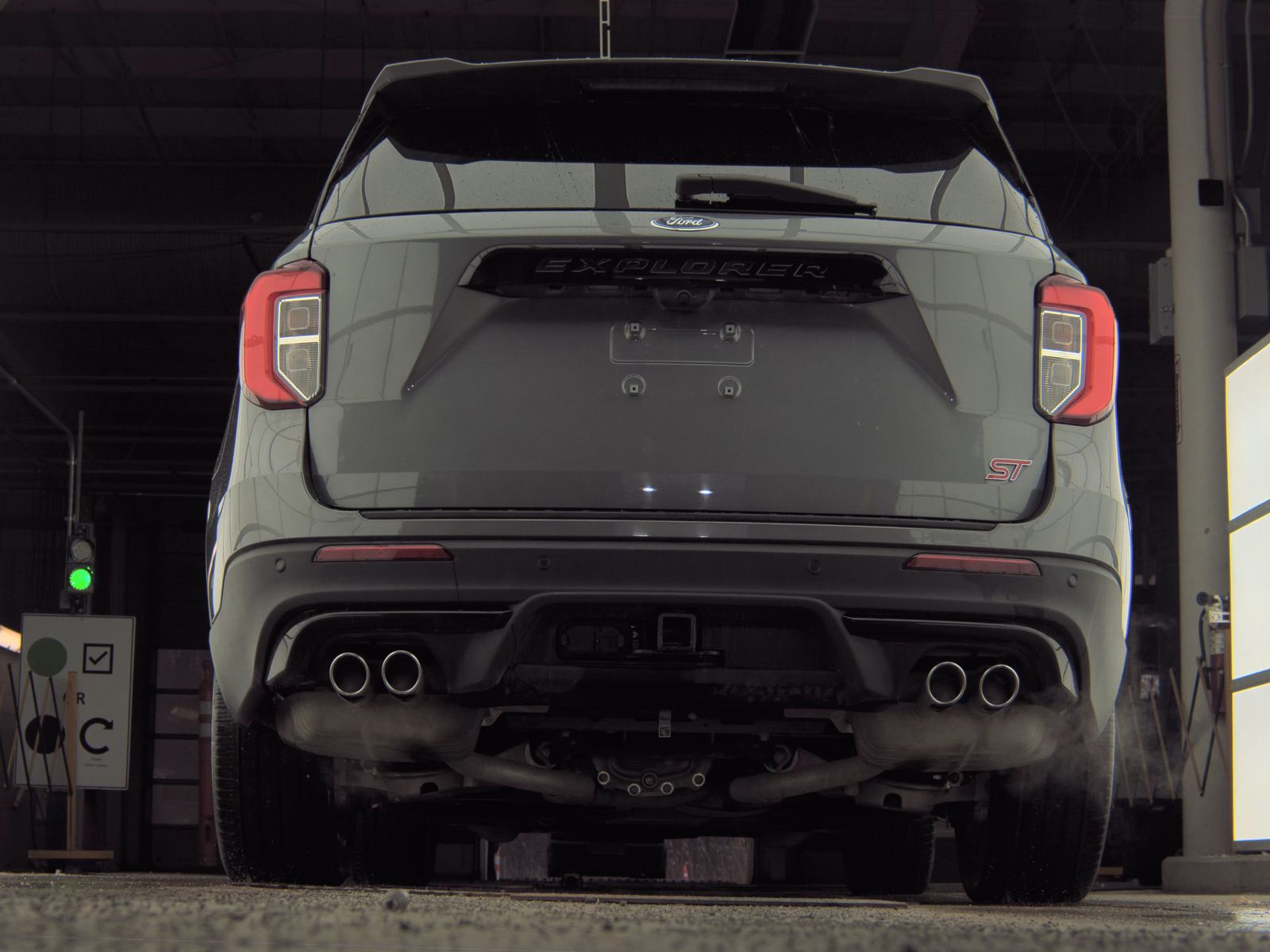 2022 Ford Explorer ST AWD