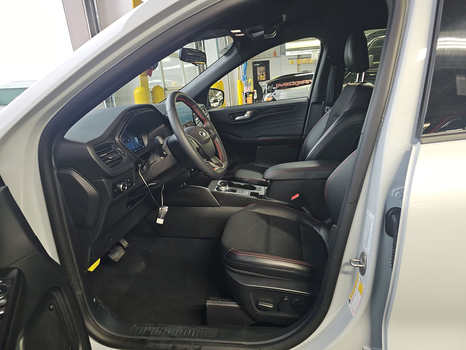 2025 Ford Escape ST-Line Select AWD