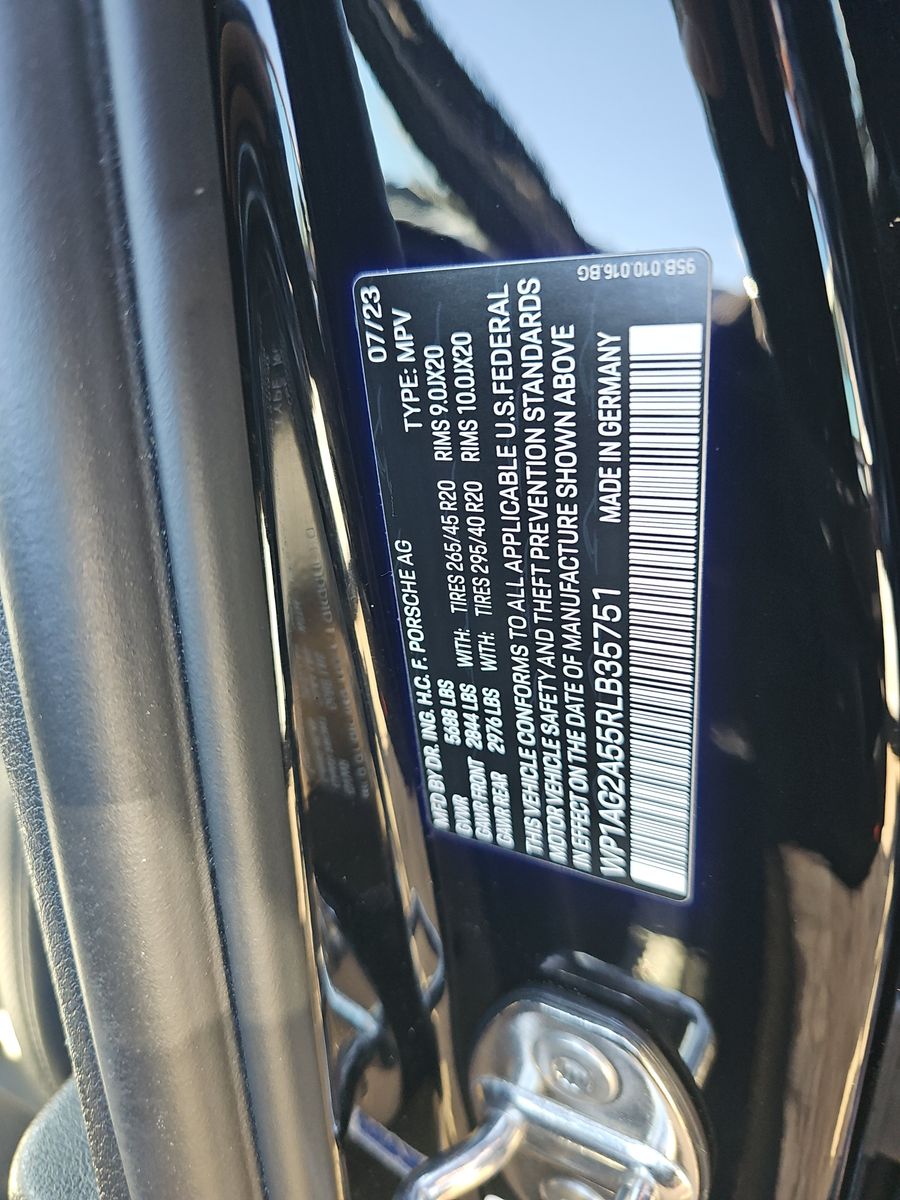 2024 Porsche Macan S AWD