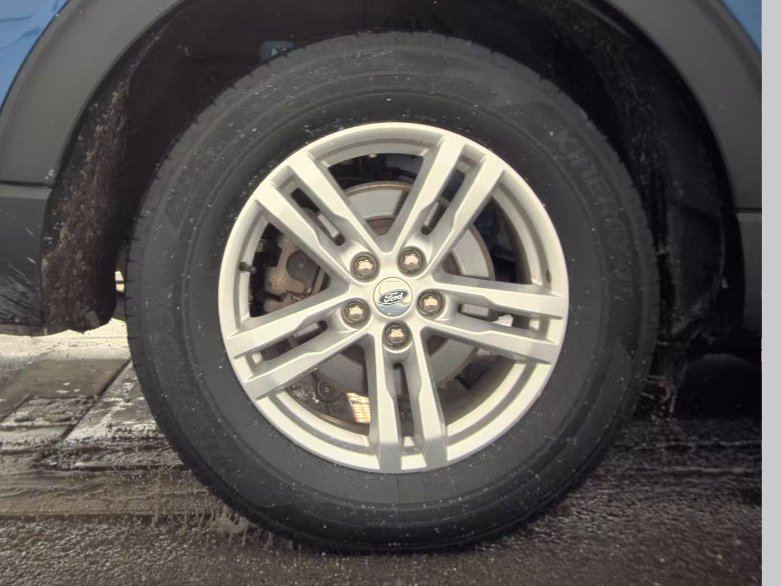 2023 Ford Explorer XLT AWD