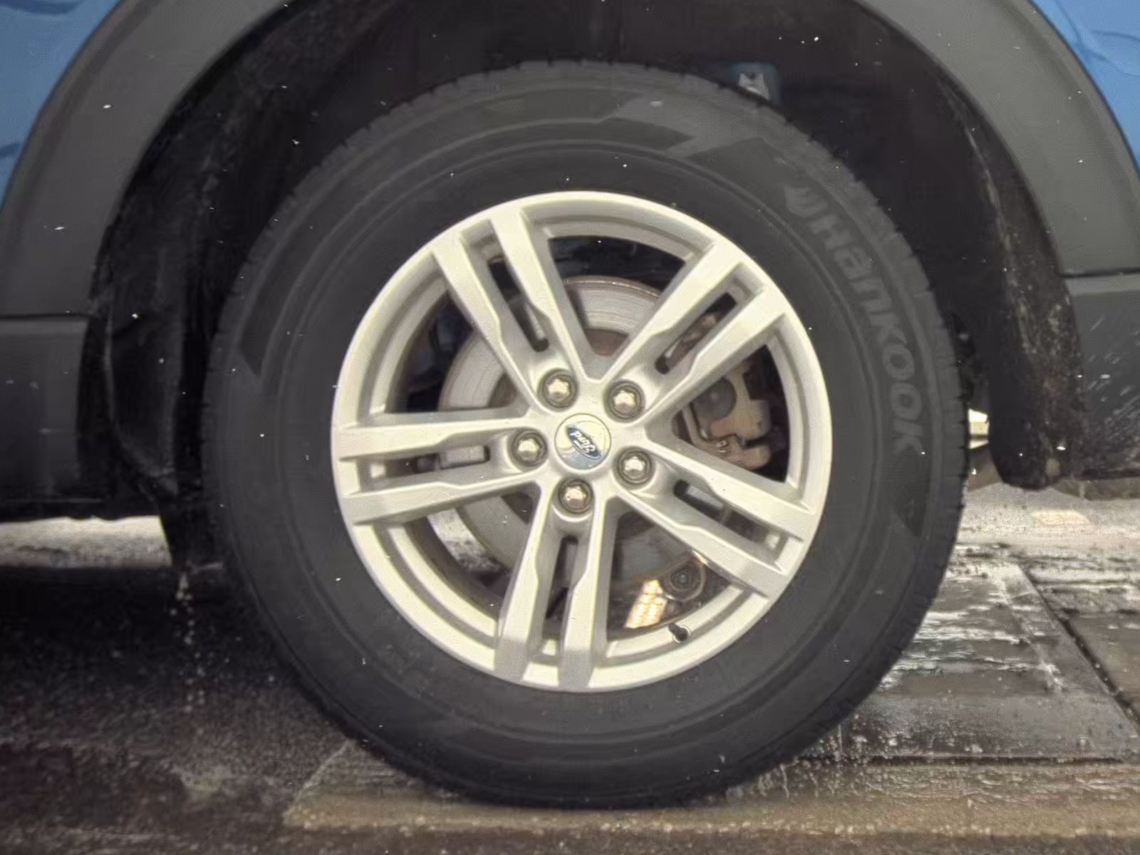 2023 Ford Explorer XLT AWD