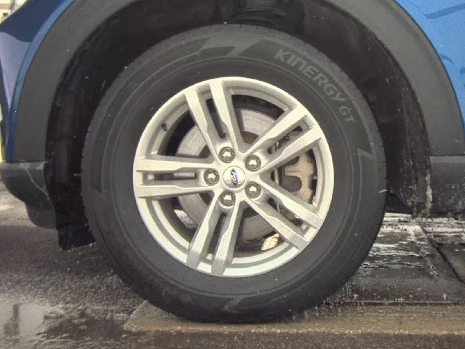 2023 Ford Explorer XLT AWD